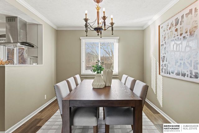 648 S 214th Street, Omaha, NE 68022