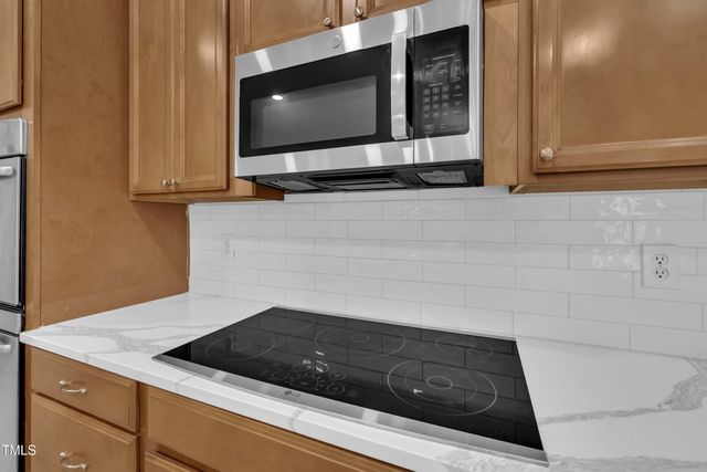 1139 Grogans Mill Drive, Cary, NC 27519