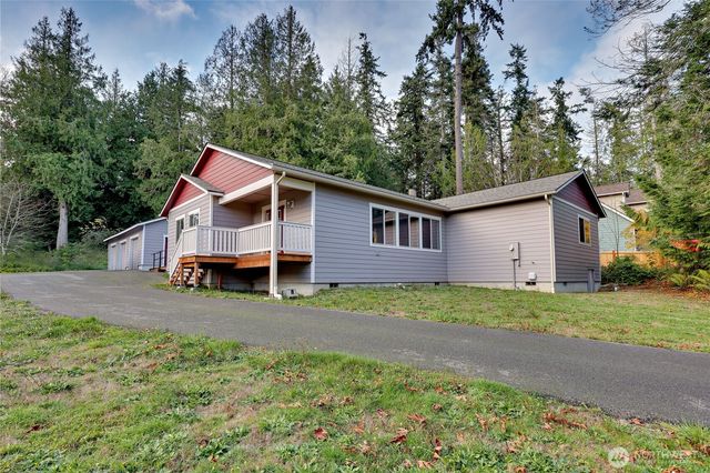 20919 President Point Road NE, Kingston, WA 98346
