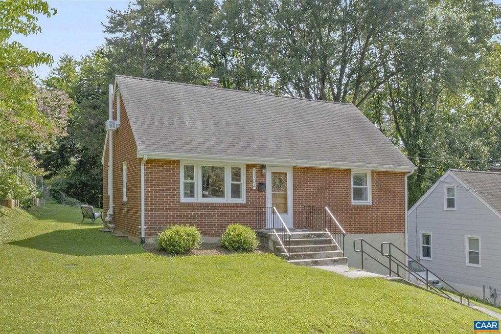 1104 FOREST HILLS AVE, Charlottesville, VA 22903