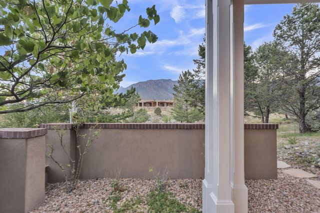 13401 Pino Canyon Place NE, Albuquerque, NM 87111