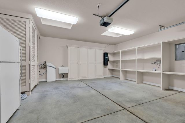 13401 Pino Canyon Place NE, Albuquerque, NM 87111
