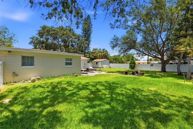4145 HARRISBURG STREET NE, St Petersburg, FL 33703