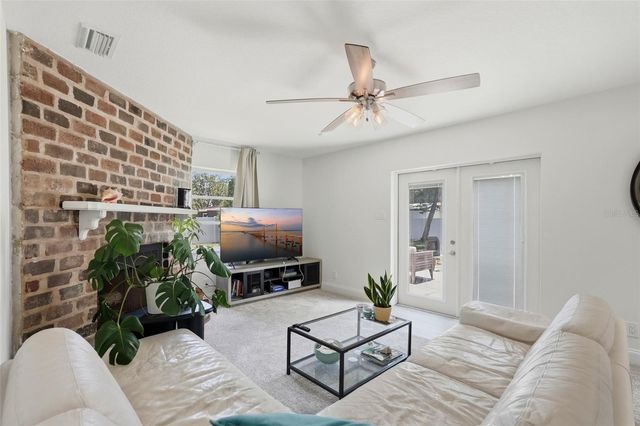 4145 HARRISBURG STREET NE, St Petersburg, FL 33703