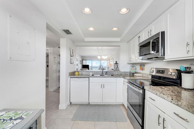 10310 S Ocean Drive 406, Jensen Beach, FL 34957