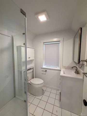 19 Pine Lane, Bayville, NY 11709