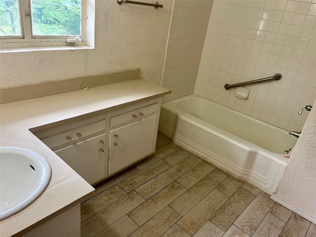 123 Varsity Circle, Arlington, TX 76013