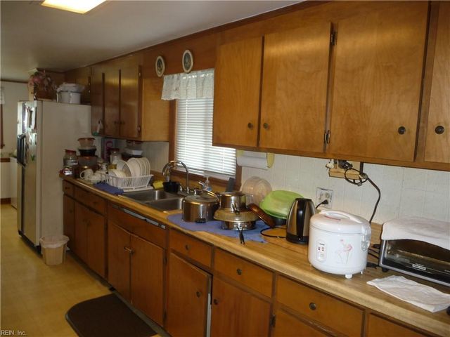 1712 Birchwood RD, Virginia Beach, VA 23455
