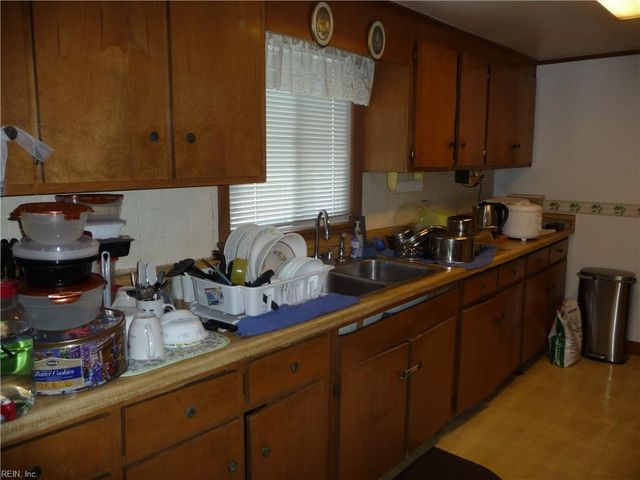 1712 Birchwood RD, Virginia Beach, VA 23455