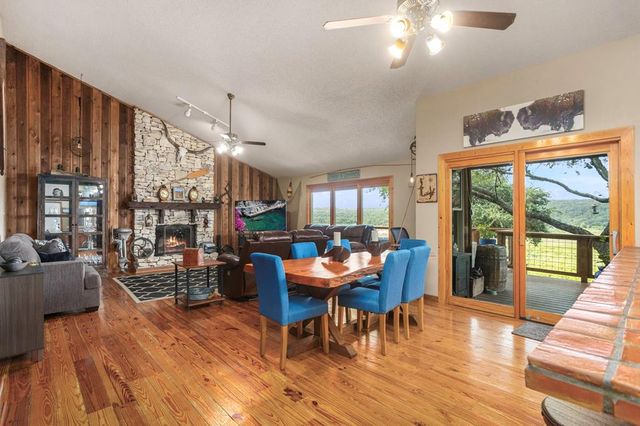 314 & 30 Sunset Dr, Lakehills, TX 78063