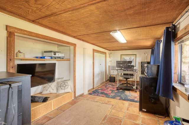 314 & 30 Sunset Dr, Lakehills, TX 78063