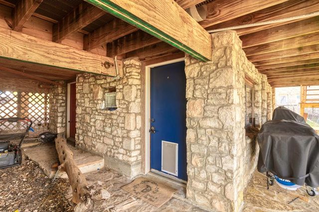 314 & 30 Sunset Dr, Lakehills, TX 78063