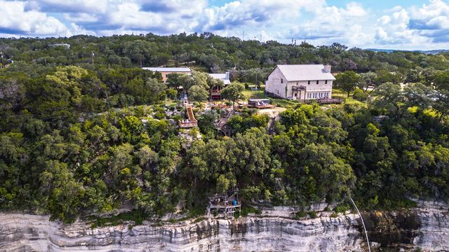 314 & 30 Sunset Dr, Lakehills, TX 78063