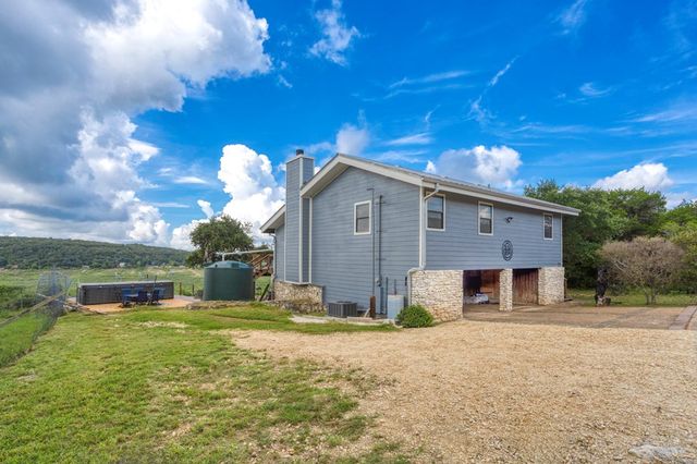 314 & 30 Sunset Dr, Lakehills, TX 78063