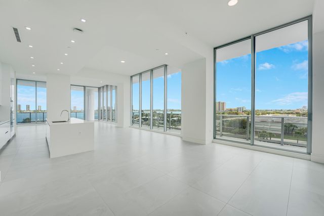 220 Lake Shore Drive 612, Lake Park, FL 33403
