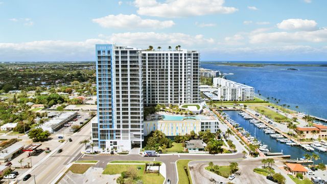 220 Lake Shore Drive 612, Lake Park, FL 33403