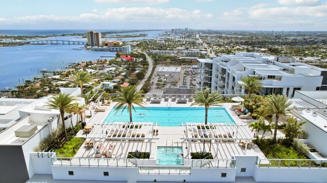 220 Lake Shore Drive 612, Lake Park, FL 33403