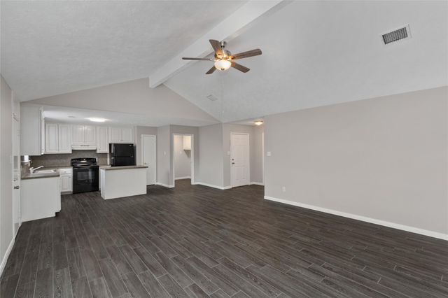 16302 Many Trees Lane, Conroe, TX 77302