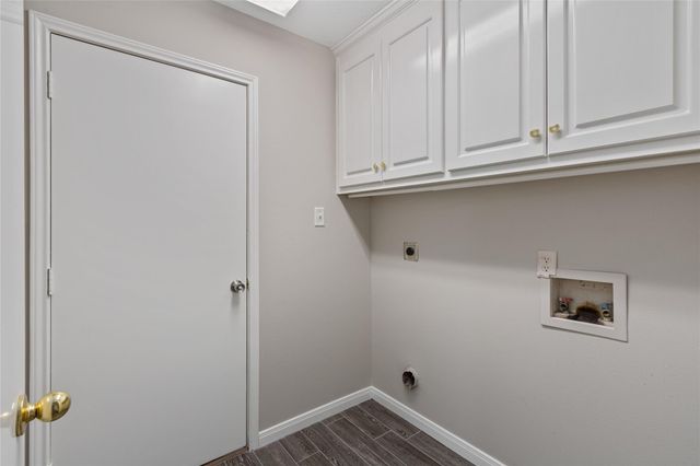 16302 Many Trees Lane, Conroe, TX 77302