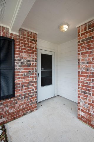 16302 Many Trees Lane, Conroe, TX 77302