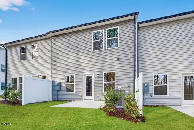 552 Barrington Row Avenue, Zebulon, NC 27597