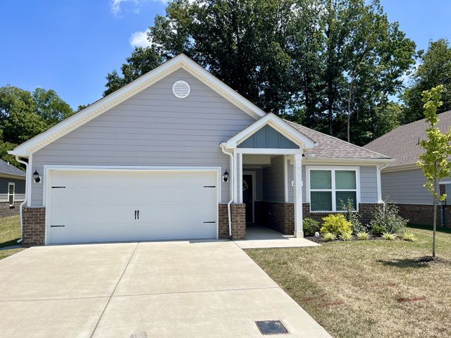 1003 Autumnwood Dr, Dickson, TN 37055