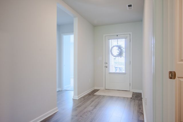 1003 Autumnwood Dr, Dickson, TN 37055