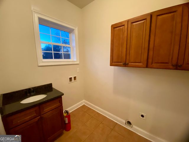 5859 Wedgewood Manor, College Park, GA 30349