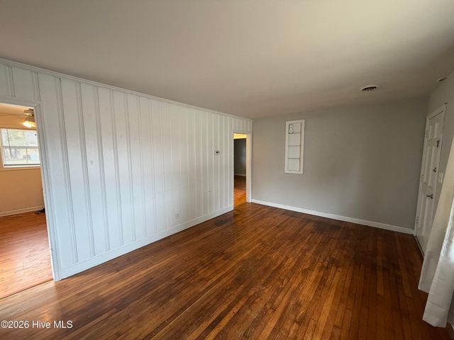 311 W Fremont Street, Saint Helena, NC 28425