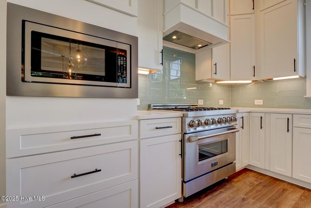 209 Creek View Circle, Sneads Ferry, NC 28460