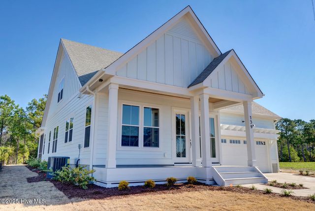 209 Creek View Circle, Sneads Ferry, NC 28460