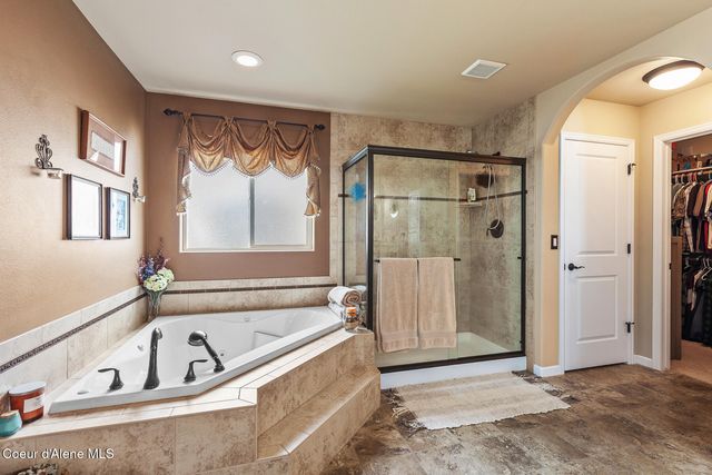 2849 W MULBERRY CT, Hayden, ID 83835