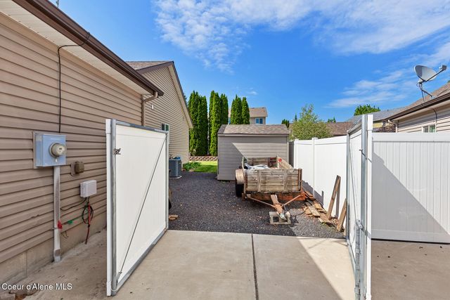 2849 W MULBERRY CT, Hayden, ID 83835