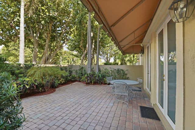 921 OSCEOLA Drive 2, Boca Raton, FL 33432