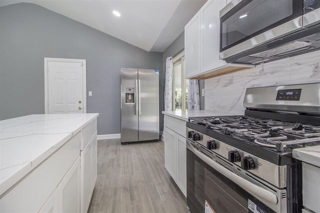 8650 Cedar Court, Ypsilanti, MI 48198