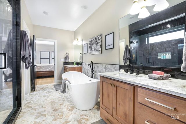 2054 Red Rock, Twin Falls, ID 83301