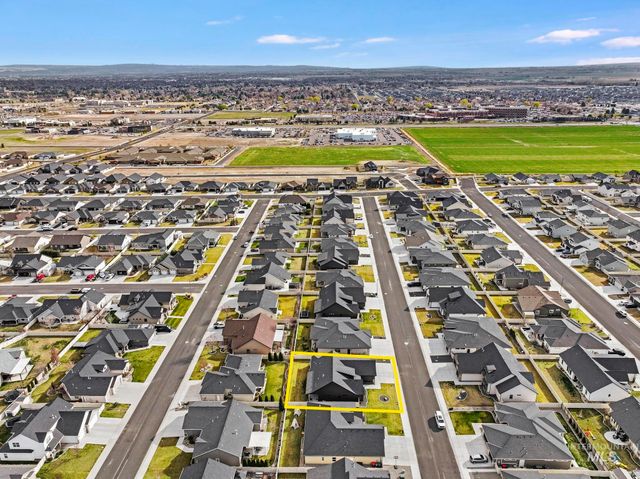 2054 Red Rock, Twin Falls, ID 83301