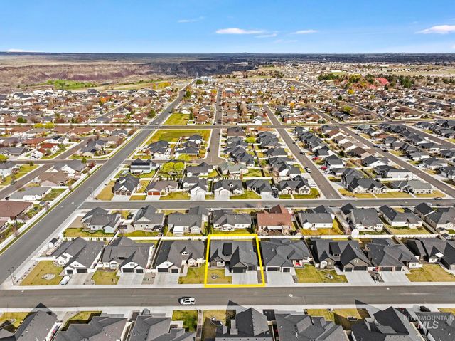 2054 Red Rock, Twin Falls, ID 83301