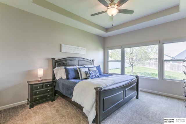 6010 N 152 Avenue, Omaha, NE 68116