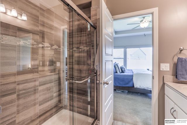 6010 N 152 Avenue, Omaha, NE 68116