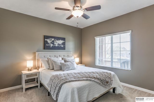 6010 N 152 Avenue, Omaha, NE 68116