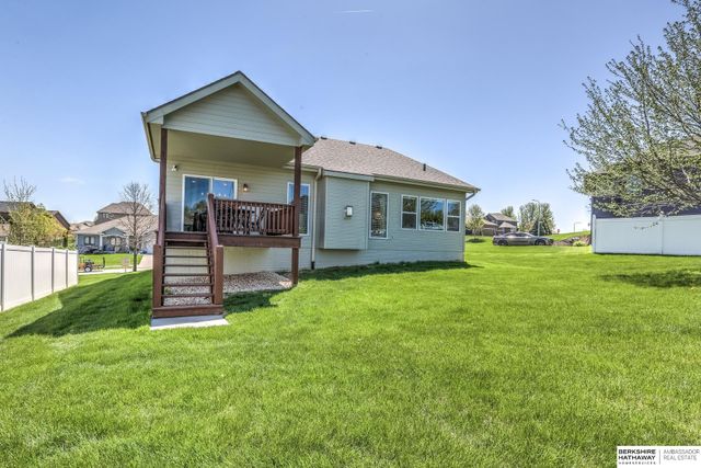 6010 N 152 Avenue, Omaha, NE 68116