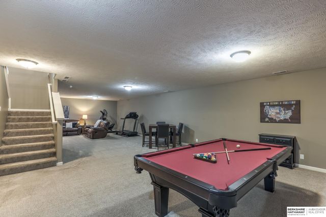6010 N 152 Avenue, Omaha, NE 68116
