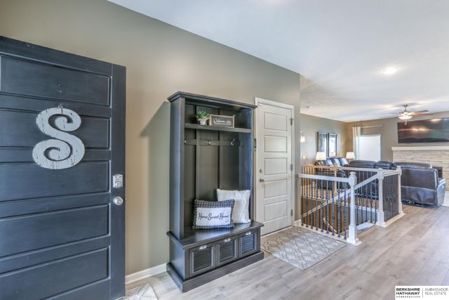 6010 N 152 Avenue, Omaha, NE 68116