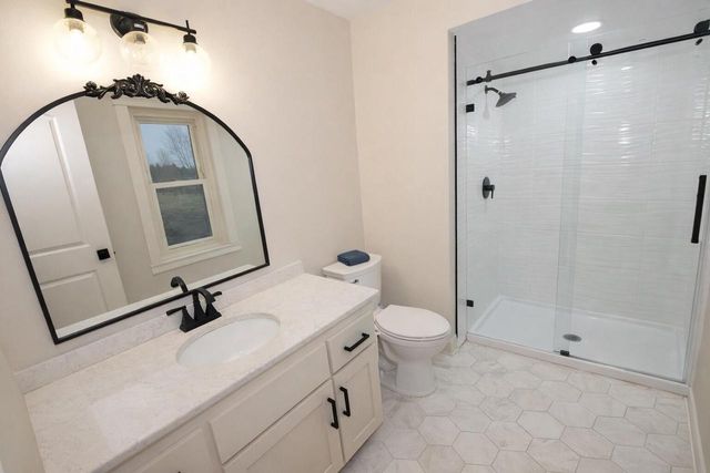 12918 Bell ROAD, Caledonia, WI 53108