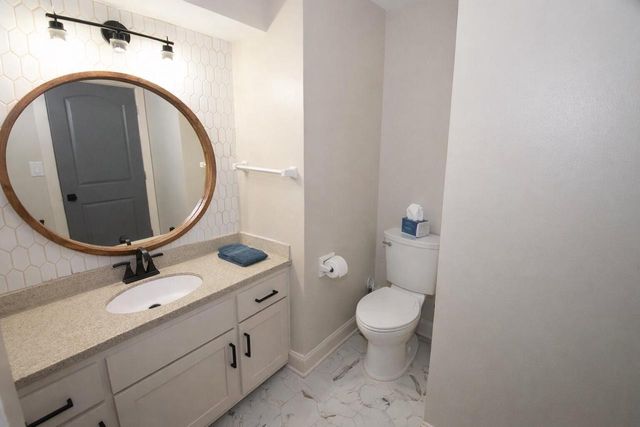 12918 Bell ROAD, Caledonia, WI 53108