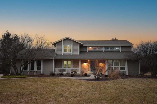 12918 Bell ROAD, Caledonia, WI 53108