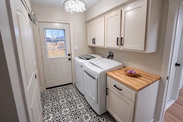 12918 Bell ROAD, Caledonia, WI 53108