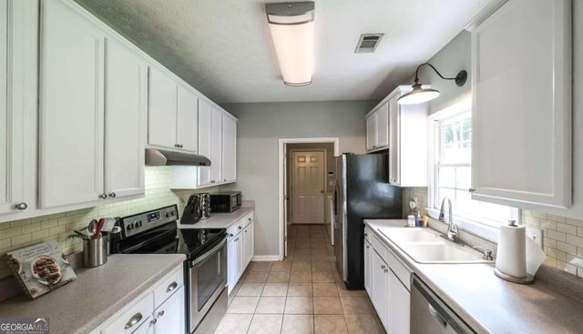 104 Amidon Drive, Villa Rica, GA 30180