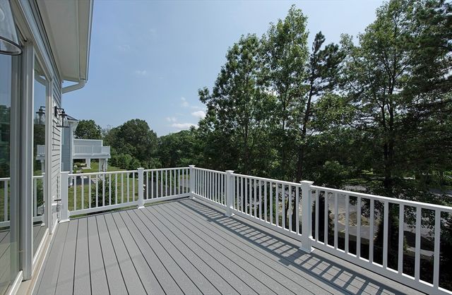13 Clubview Dr 13, Andover, MA 01810